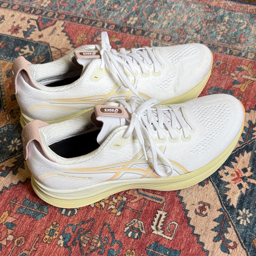 ASICS Gel Kayano Men’s Running Shoes